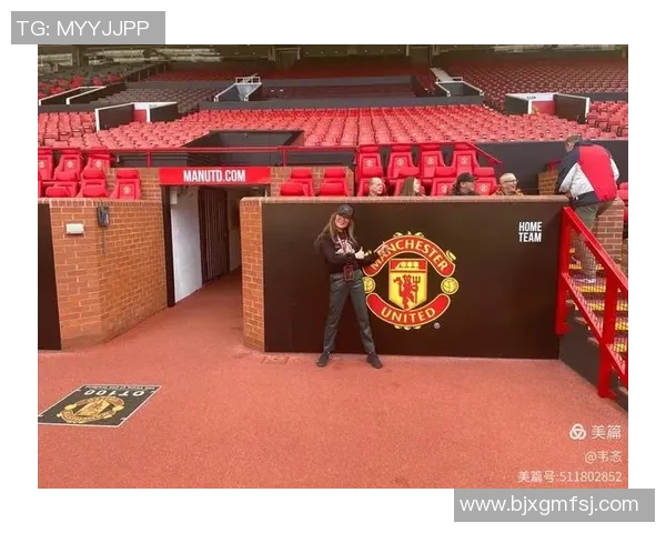 足球巨星云集合影揭示球场背后的传奇与荣耀