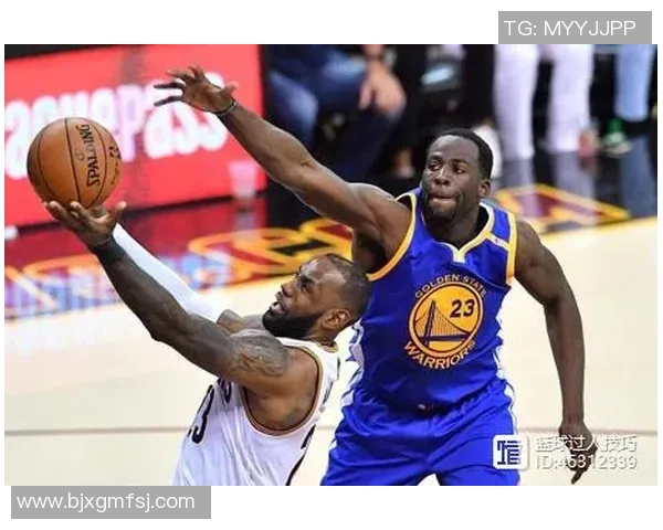 矮个子足球天才逆袭之路:从身高劣势到世界舞台的精彩表现 矮个子足球天才逆袭之路:从身高劣势到世界舞台的精彩表现